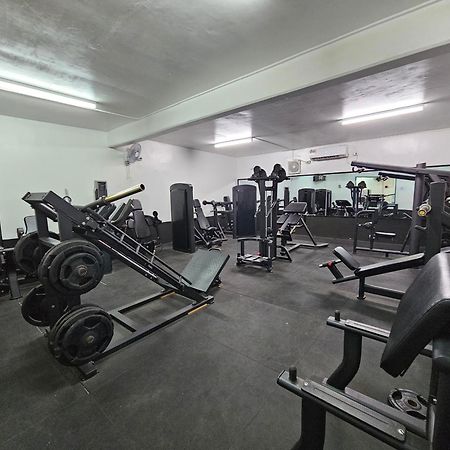 Pacific Crown Hotel 호니아라 외부 사진