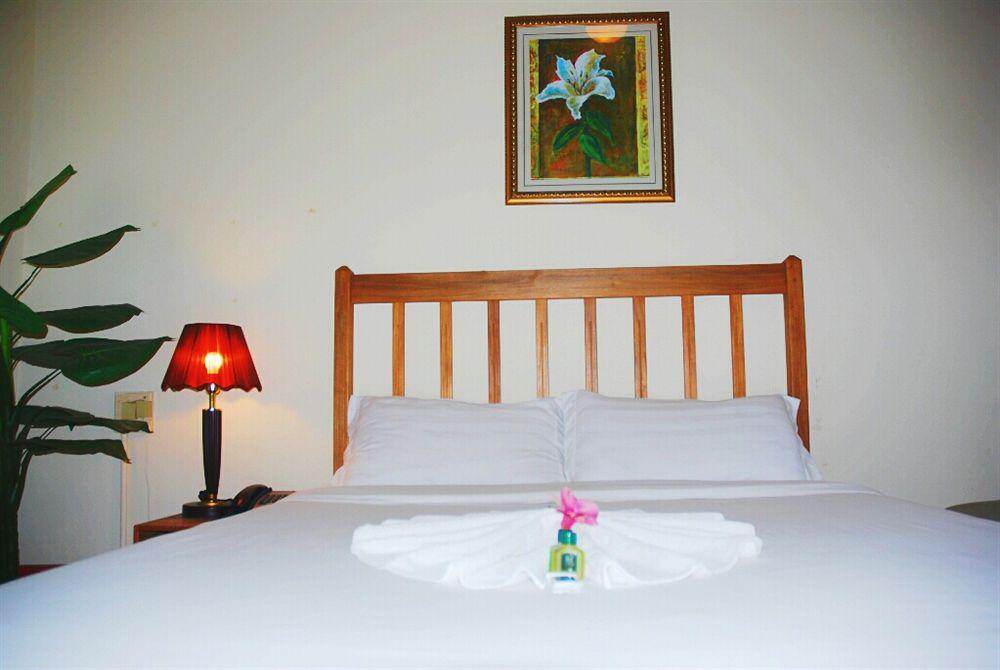 Pacific Crown Hotel 호니아라 외부 사진