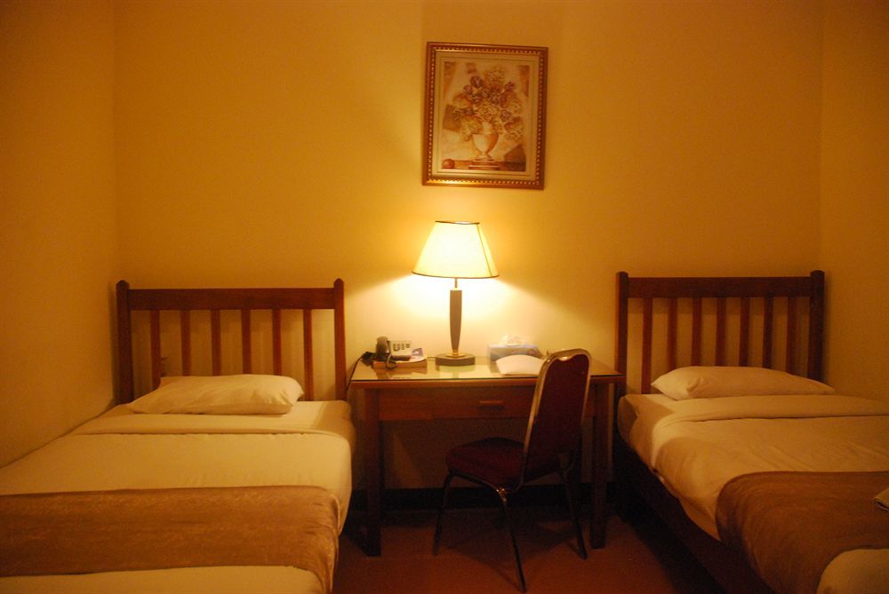Pacific Crown Hotel 호니아라 외부 사진