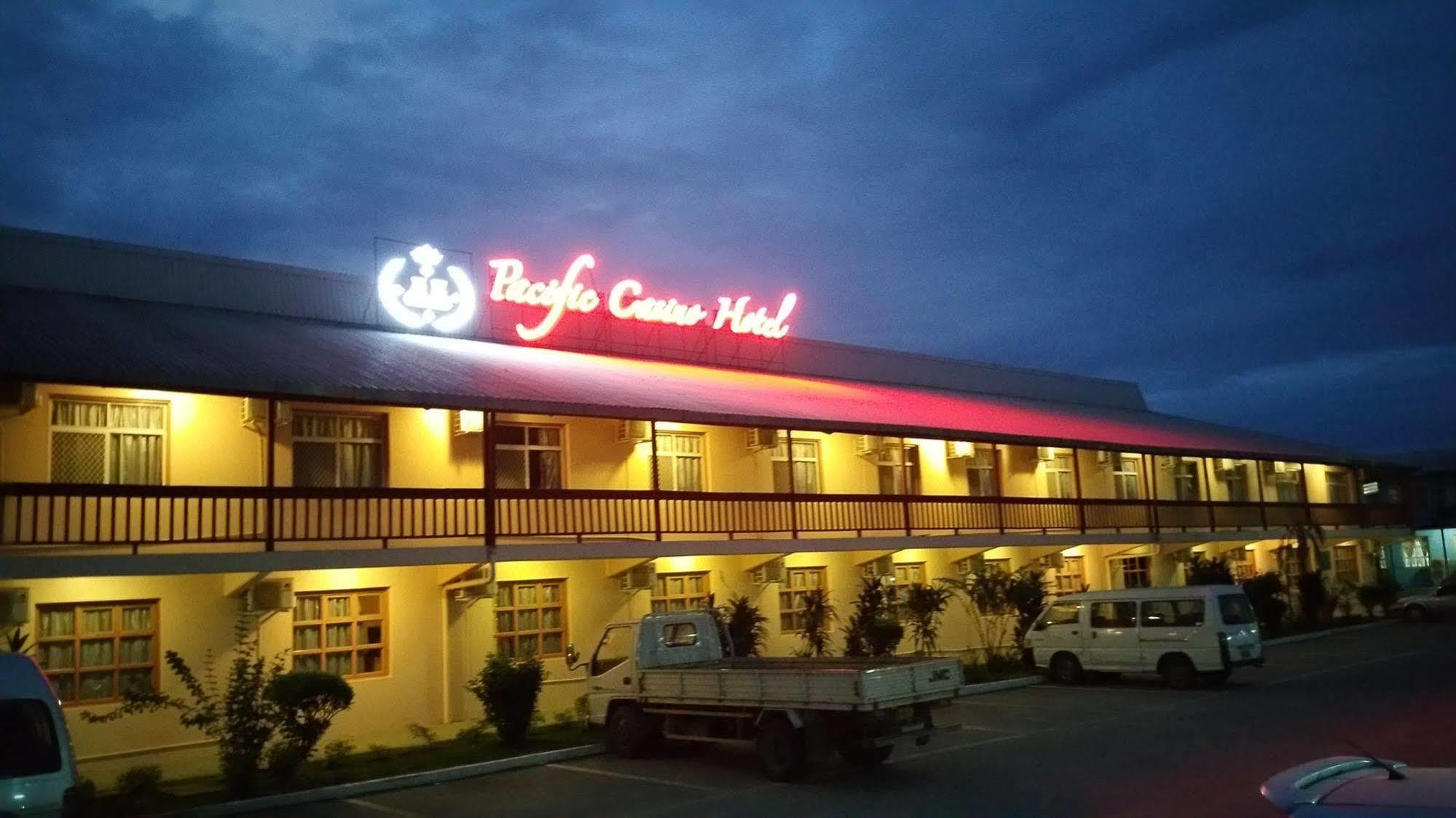 Pacific Crown Hotel 호니아라 외부 사진